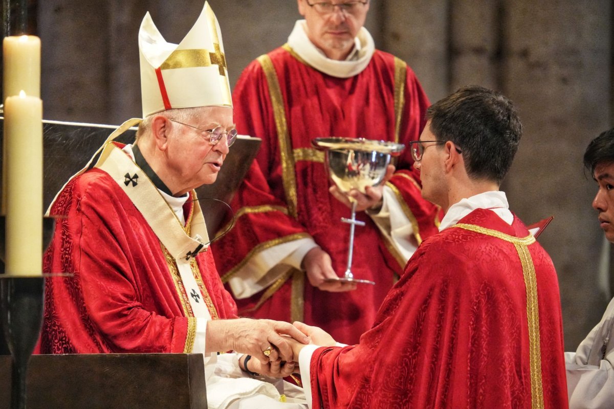 Ordinations sacerdotales 2026. © Illian Callé / Diocèse de Paris.