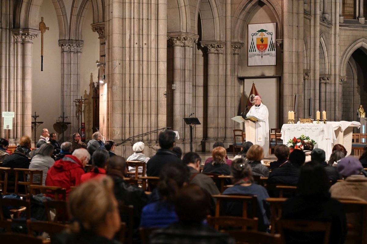 Veillée de l'espérance à la basilique Notre-Dame du Perpétuel Secours. © Marie-Christine Bertin / Diocèse de Paris.