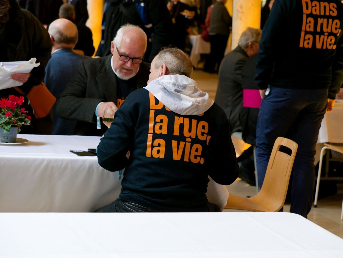 Déjeuner solidaire au Collège des Bernardins. © Yannick Boschat / Diocèse de Paris.