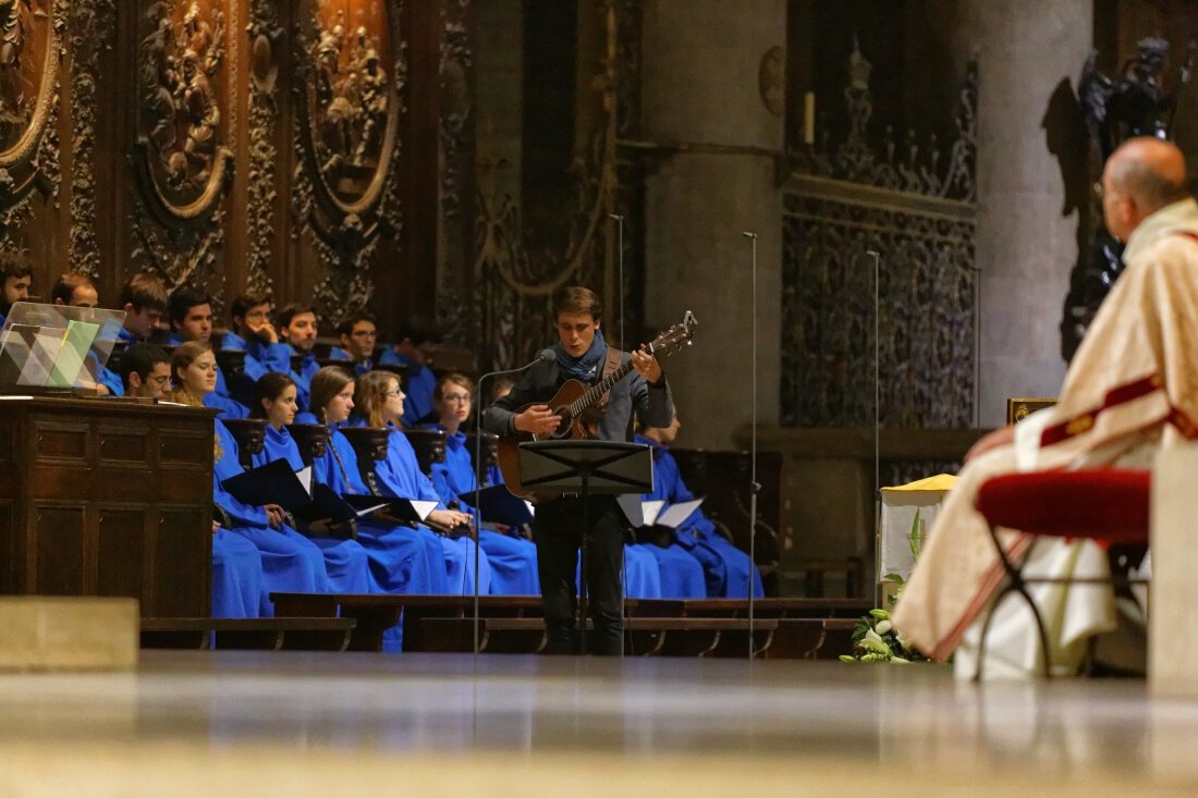 “Vivre d'amour”, prière de sainte Thérèse de l'Enfant-Jésus, par (…). © Yannick Boschat / Diocèse de Paris.