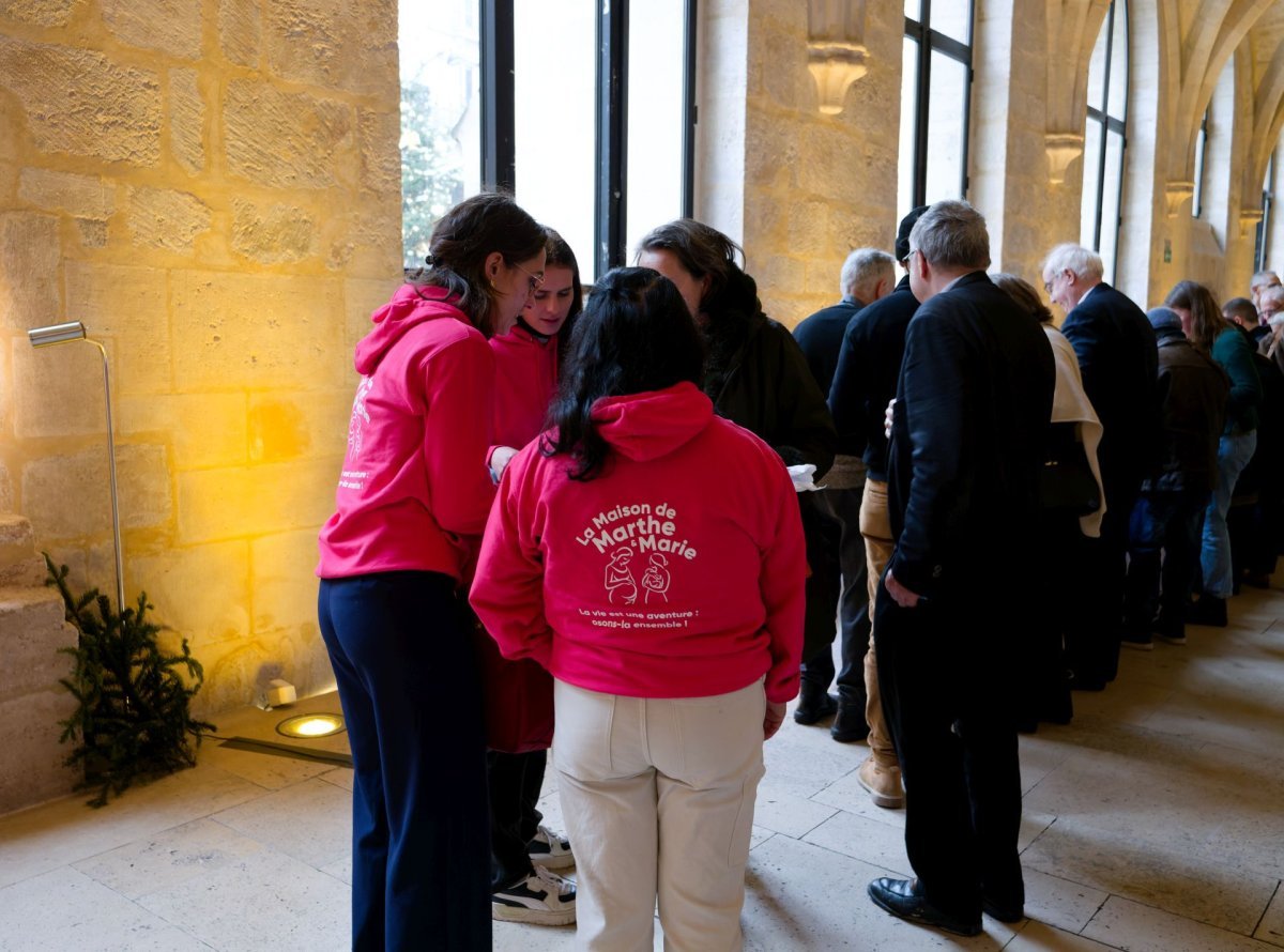 Déjeuner solidaire au Collège des Bernardins. © Yannick Boschat / Diocèse de Paris.