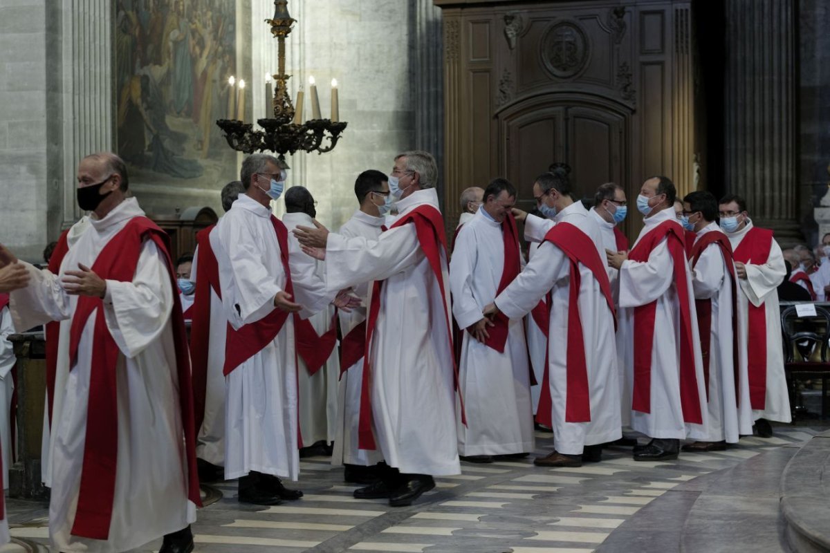 Ordinations des diacres permanents 2021. © Yannick Boschat / Diocèse de Paris.