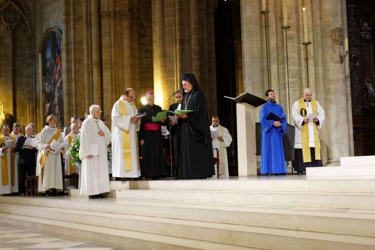 Prière œcuménique pour la sauvegarde de la création. Introduction par les co-présidents du CÉCEF - Mgr Emmanuel © Yannick Boschat / Diocèse de Paris.