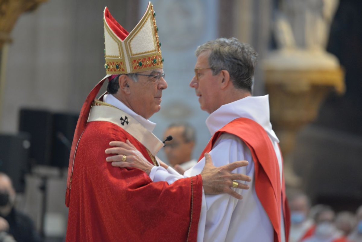Ordinations des diacres permanents 2021. © Marie-Christine Bertin / Diocèse de Paris.