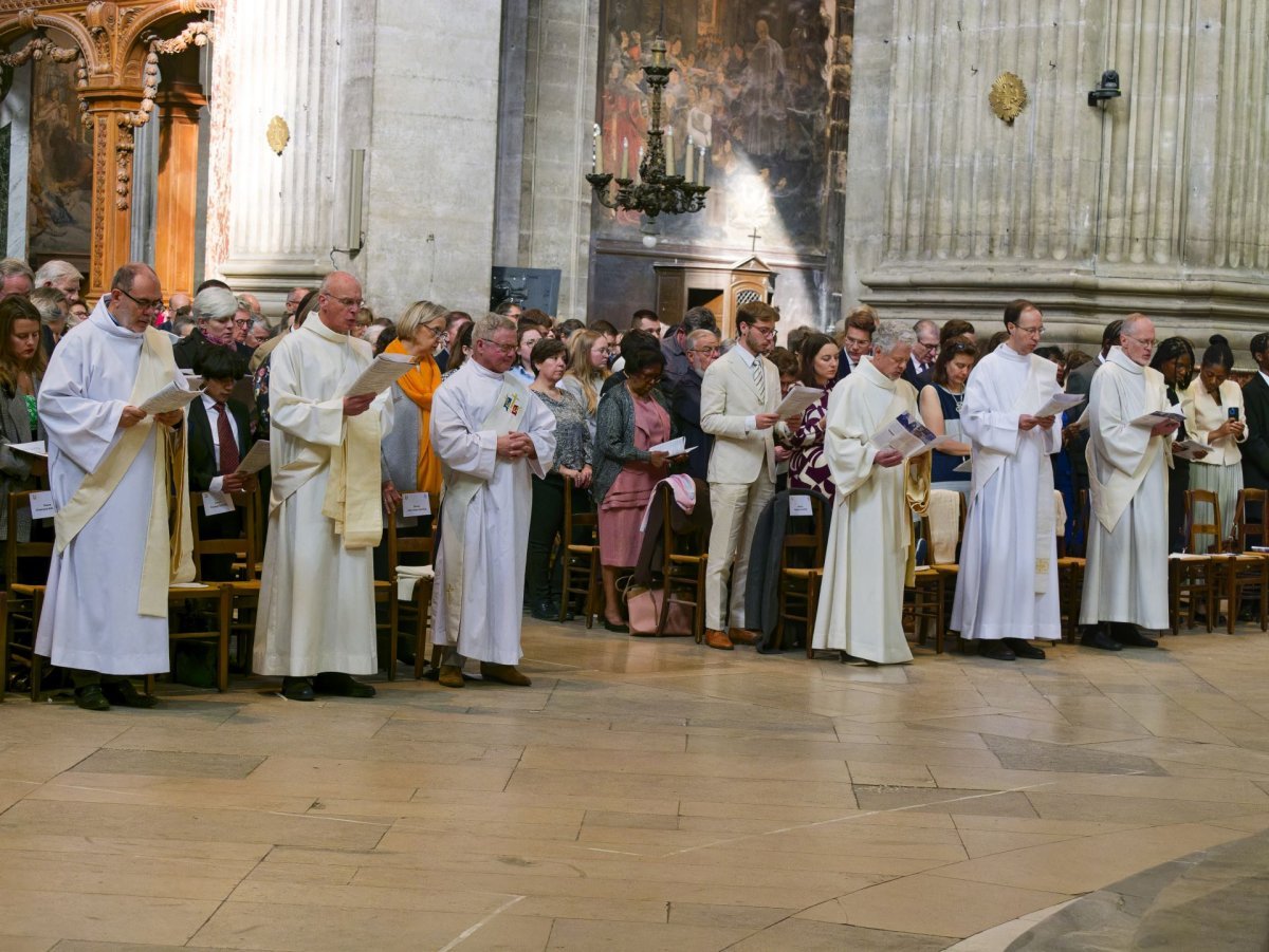 Ordinations des diacres permanents 2024. © Yannick Boschat / Diocèse de Paris.