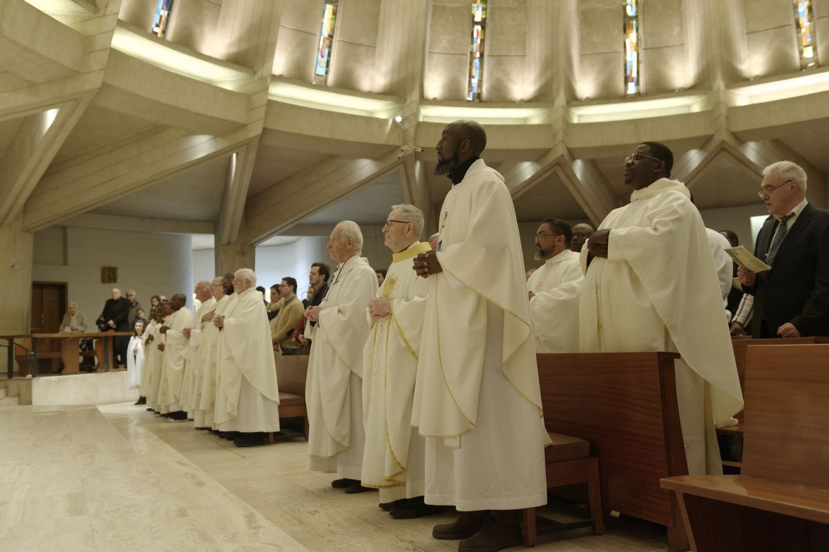 Messe d'action de grâce pour la béatification du père Henri Planchat. © Trung Hieu Do / Diocèse de Paris.
