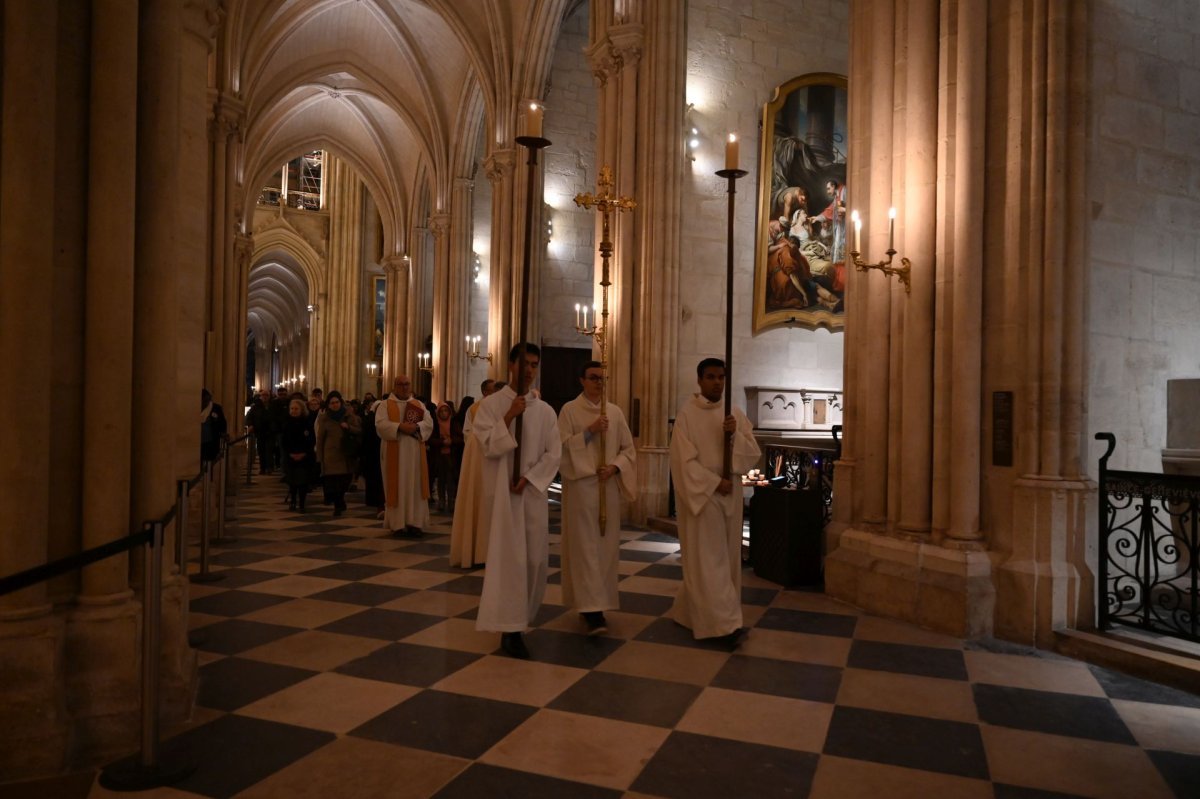 Veillée de l'espérance à Notre-Dame de Paris. © Marie-Christine Bertin / Diocèse de Paris.