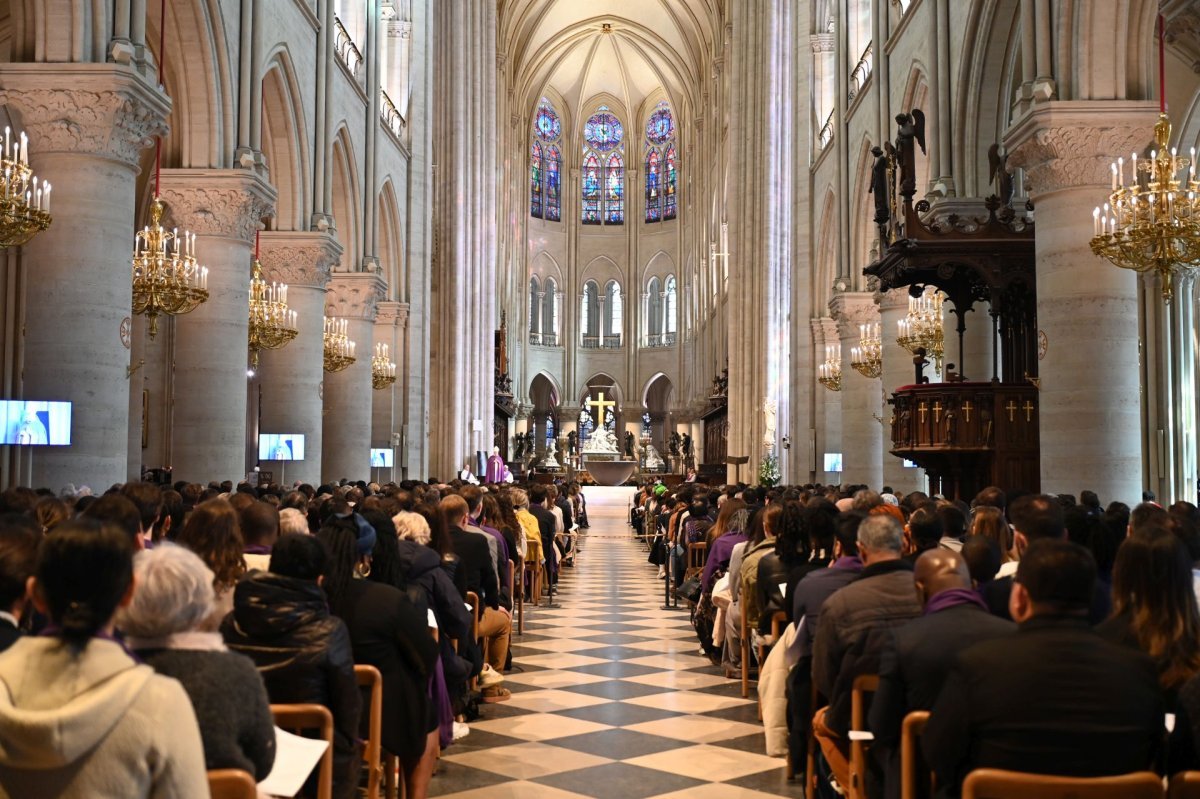 Appel décisif et inscription du nom des catéchumènes 2025. Célébration de l'après-midi. © Marie-Christine Bertin / Diocèse de Paris.